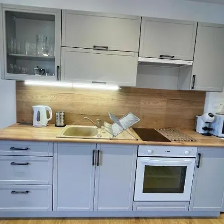 Ilanovski By Booky Apartmán