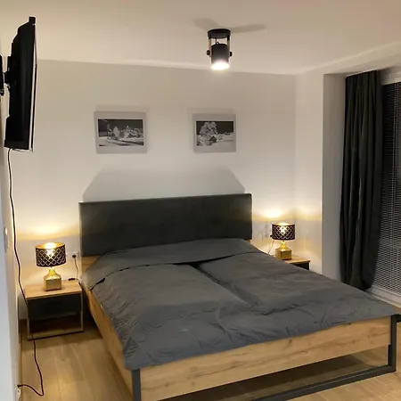 Ilanovski By Booky Apartmán